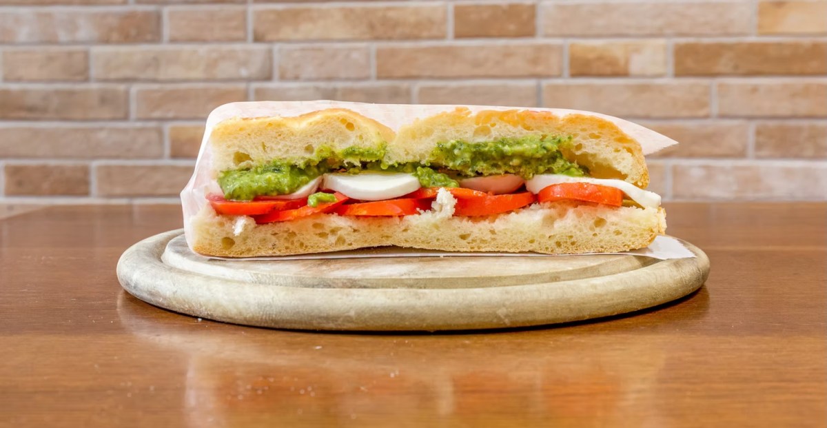 Review: Hot Schiacciata Summer Is Forever at Pino’s Sandwiches