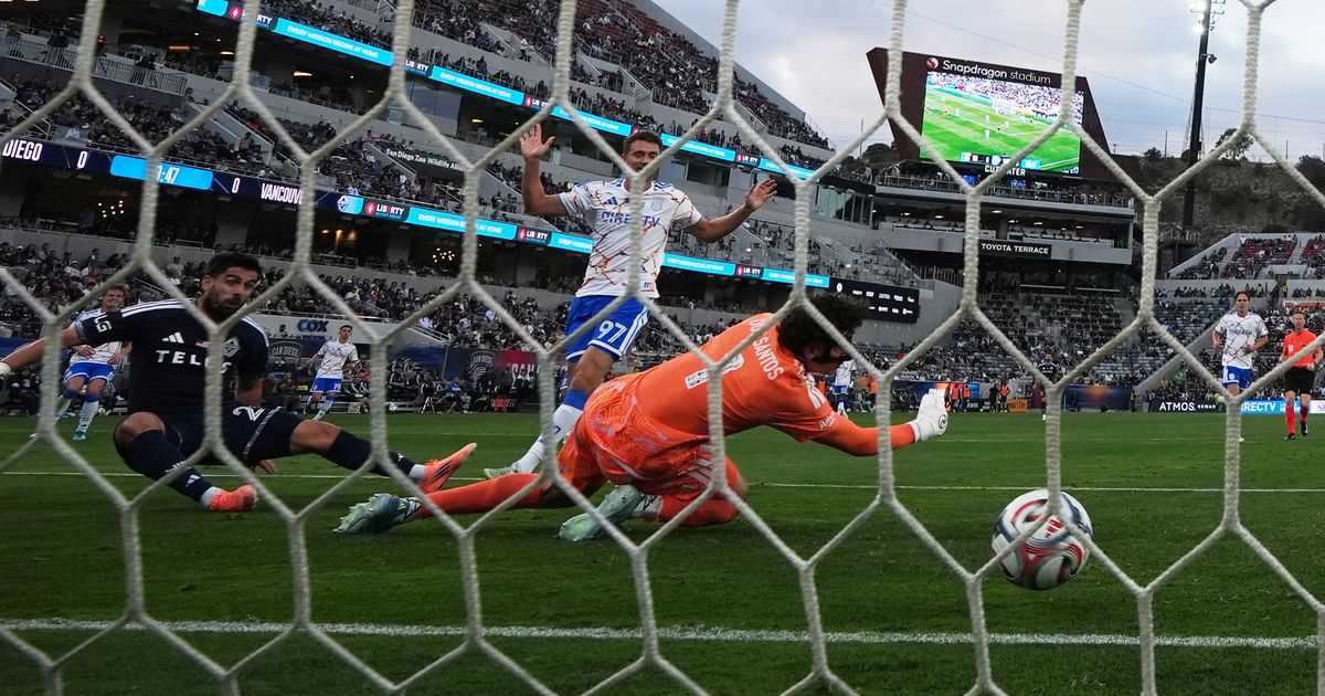 Brian White, Thomas Müller combine for 7 goal contributions as Whitecaps top San Diego 4-2 :: WRAL.com