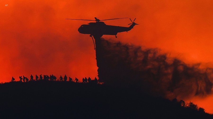 LIVE UPDATES: Firefighters battle multiple wildfires across Southern California