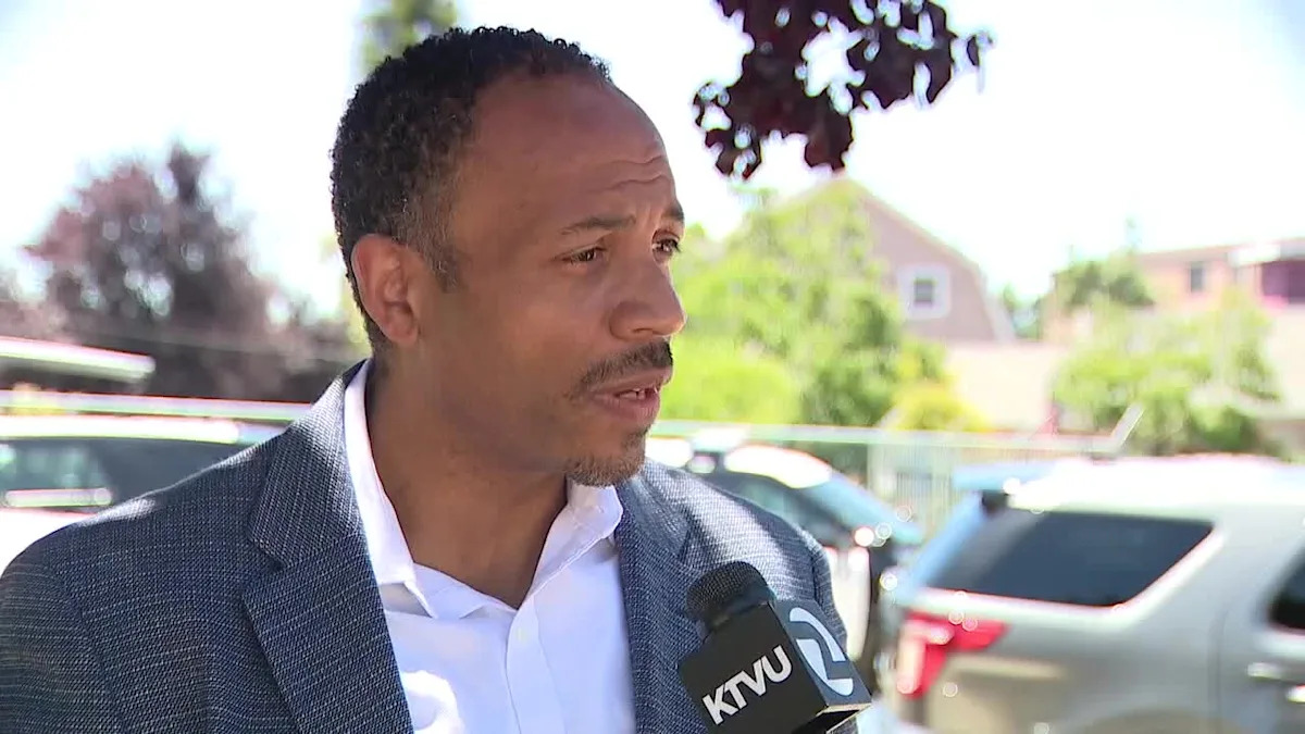 Oakland city administrator resigns over 'degrading, unprofessional' texts