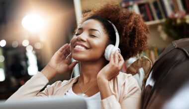Listening Bars Are Popping Up All Over The Country, Including LA! | 102.7 KIIS-FM