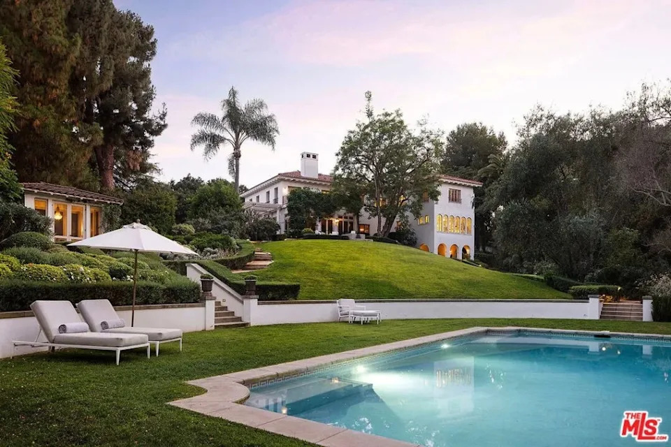 Last year, Jolie opened up the property to loved ones who had been impacted by the 2025 California wildfires. Andrew Bramasco / Realtor.com