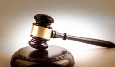 Oakland man pleads guilty to possessing stolen guns