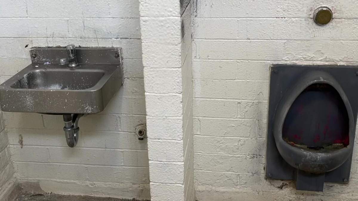 San Diego May Flush Public Restroom Access | Newsradio 600 KOGO