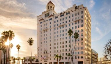 Long Beach’s Breakers Hotel Turns Its Past Into the Main Attraction | National