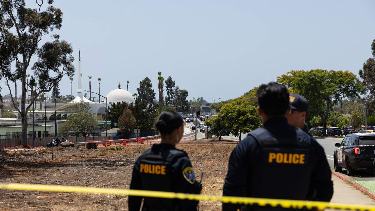 Police: 5 Dead in San Diego Mosque Shooting