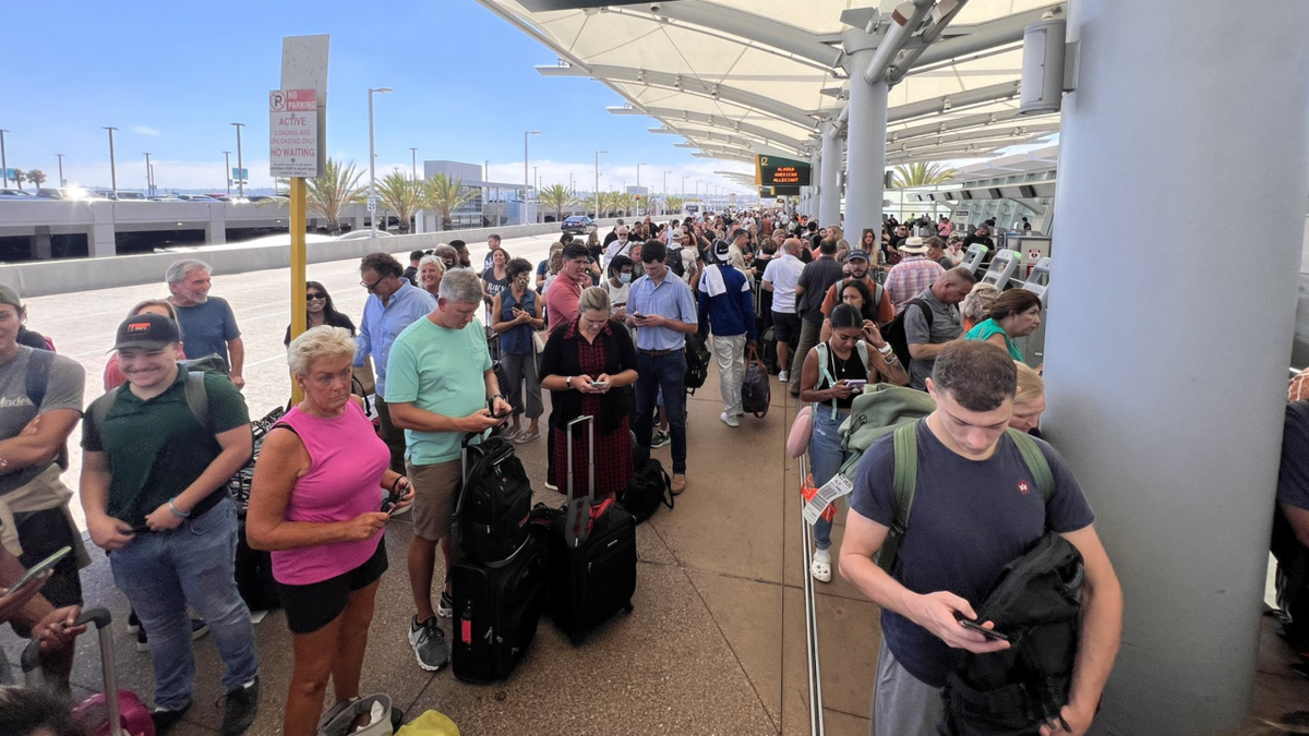 San Diego Airport To Launch Live TSA Wait Times | Newsradio 600 KOGO