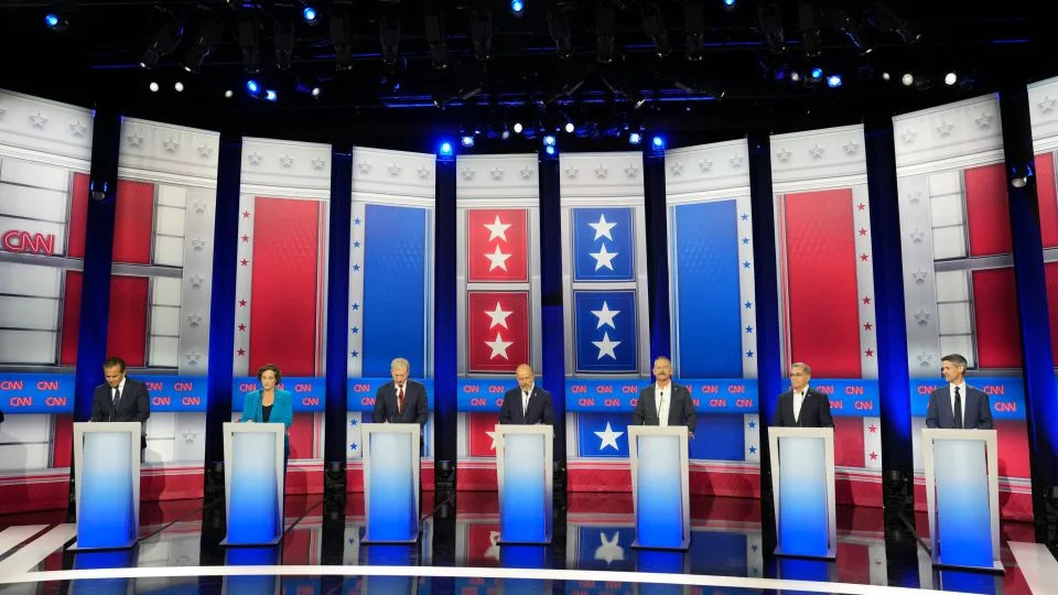 Candidates, including Steve Hilton, Tom Steyer, and Xavier Becerra arrive for the start of CNN’s California Gubernatorial Debate on Tuesday, May 5, in Monterey Park, California. Grace Widyatmadja/CNN - Grace Widyatmadja/CNN