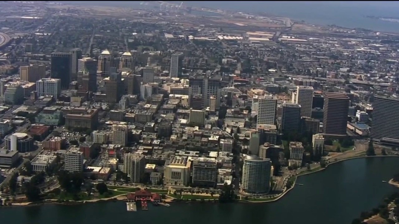 Oakland home values fall 11% since last year