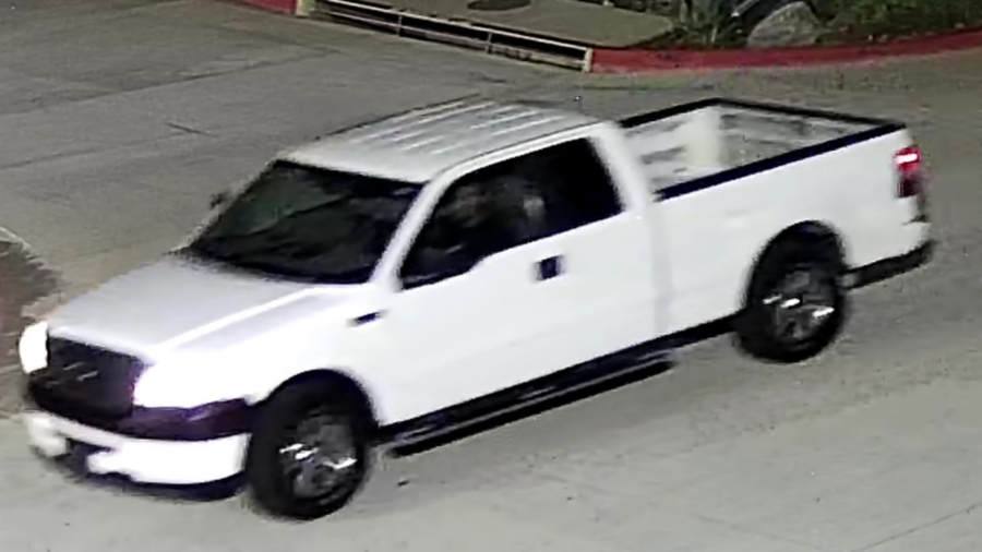 VIDEO: Thief steals classic Volkswagen Beetle from Southern California auto restorer