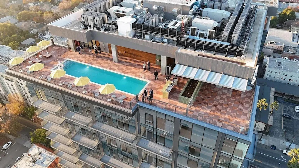 Photo of rooftop pool at The Fay in San Jose