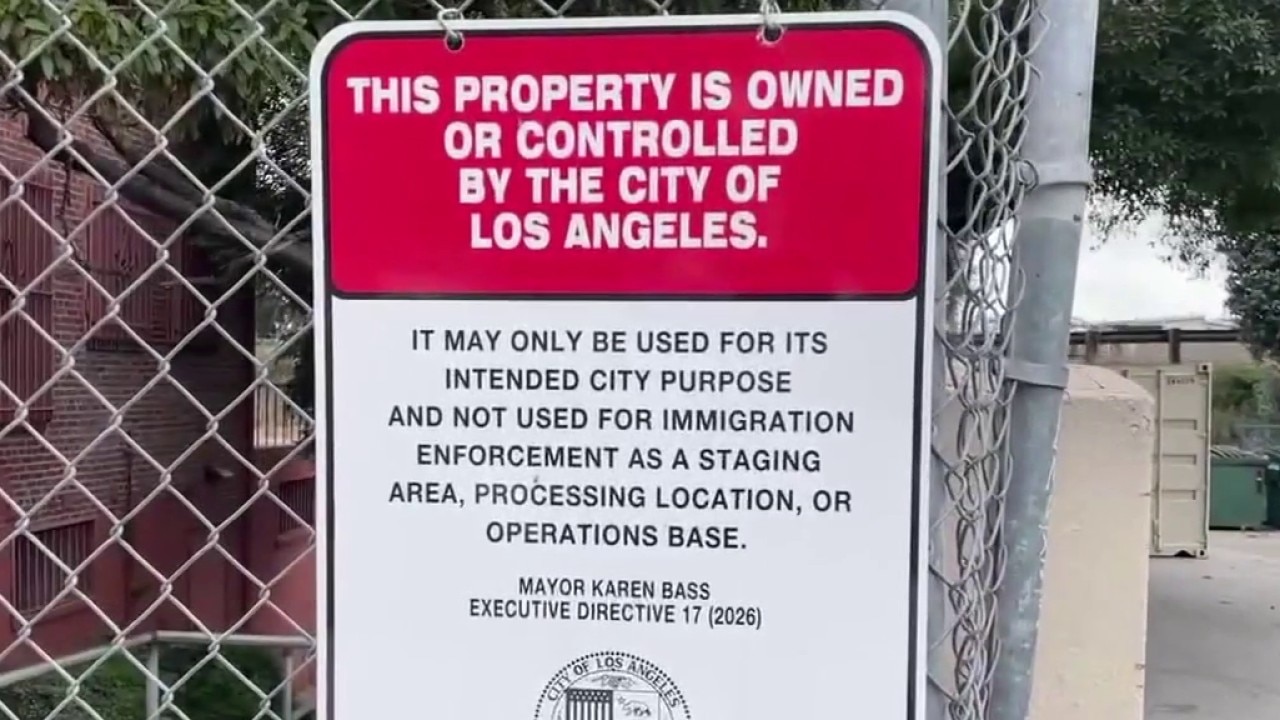 ICE signs installed across Los Angeles