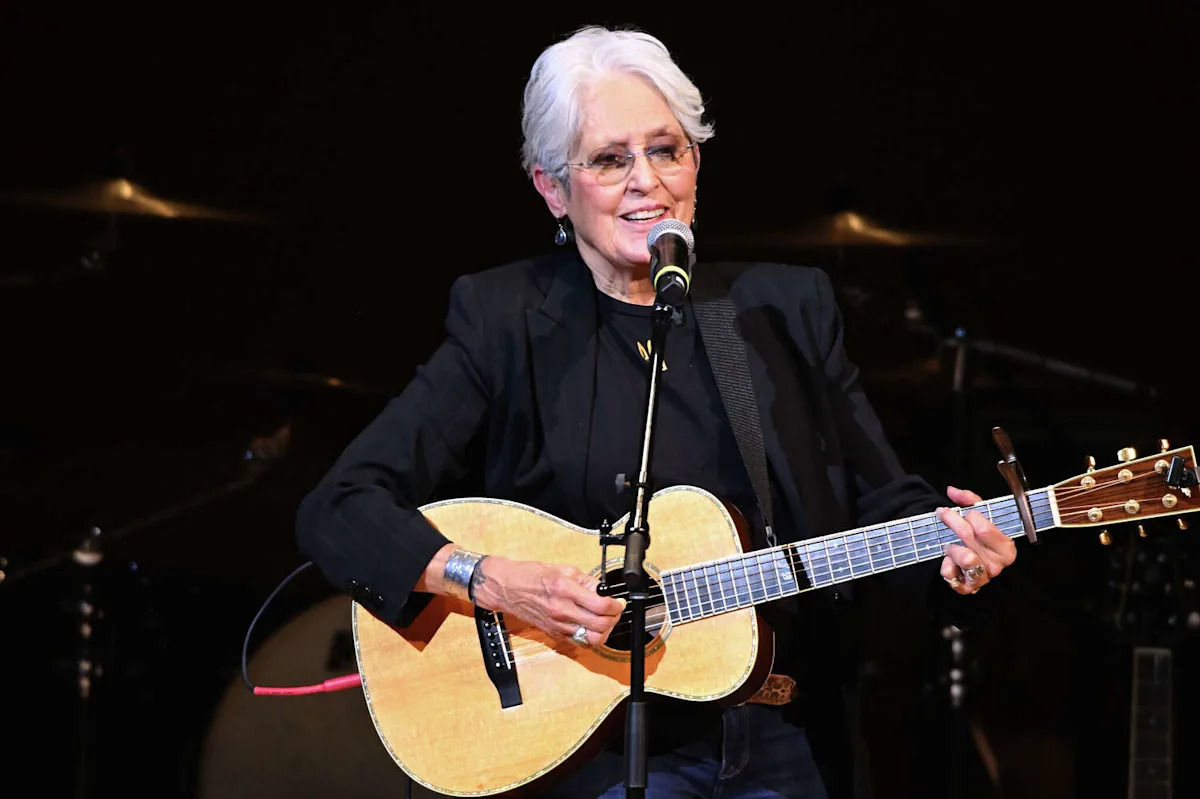 Joan Baez makes surprise appearance with Indigo Girls in San Francisco
