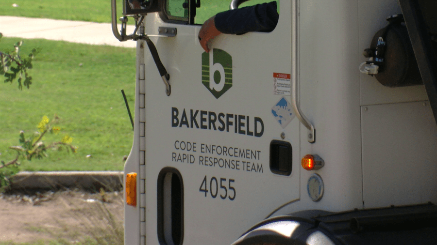 City of Bakersfield conducts encampment sweep along riverbed near Mohawk St