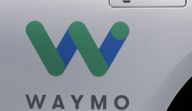Waymo rolls its driverless car service deeper into the South Bay