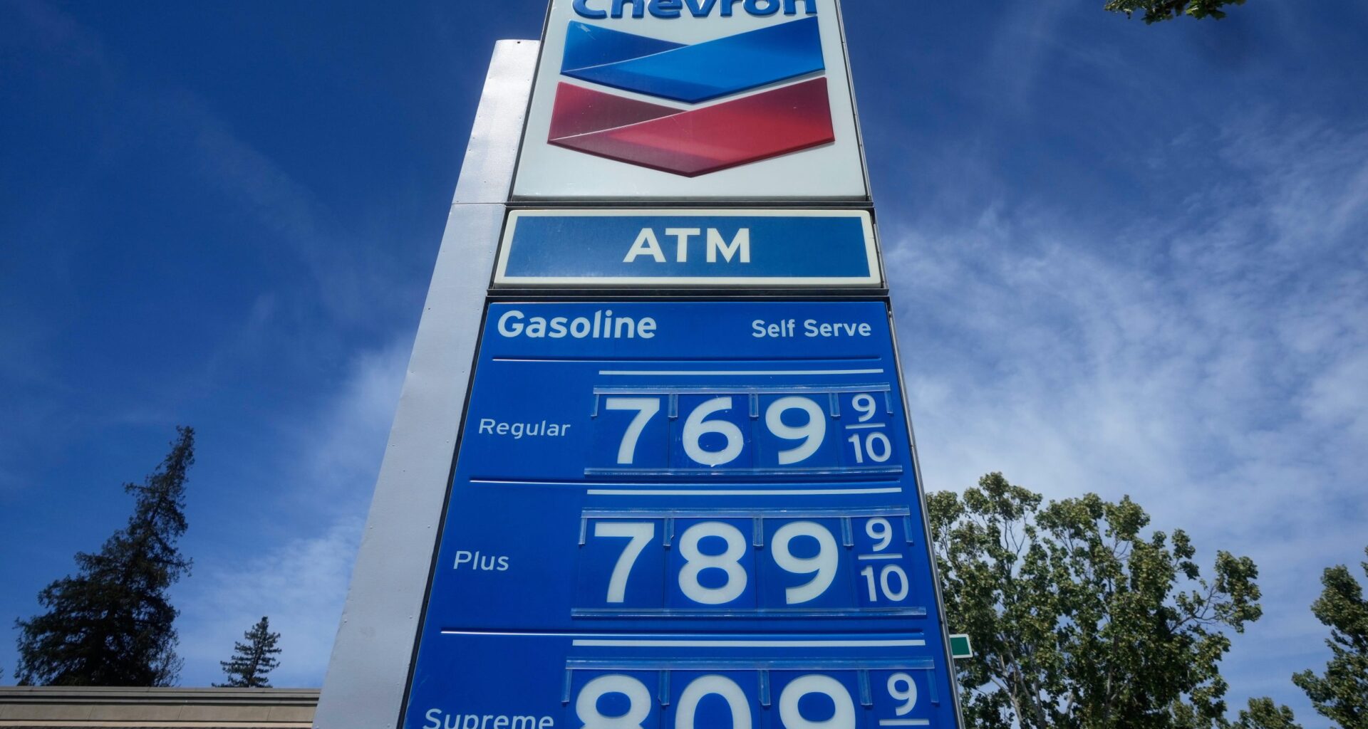 California bill moves to make cheaper alternative fuel available to more drivers