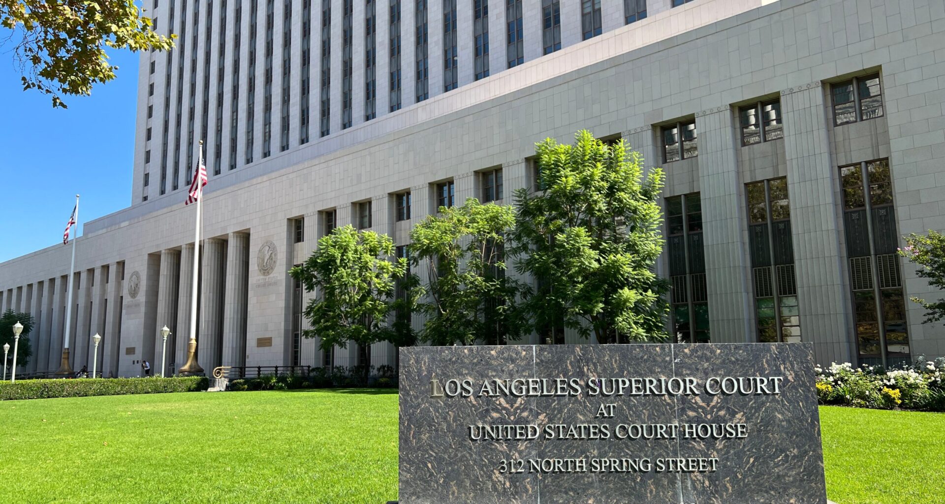 LA’s $30 Minimum Wage Fight Returns Ahead of Olympics