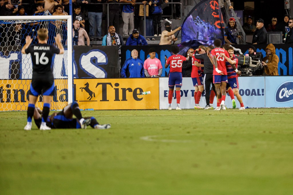 San Jose Earthquakes' frustrations continue in 3-2 loss to FC Dallas