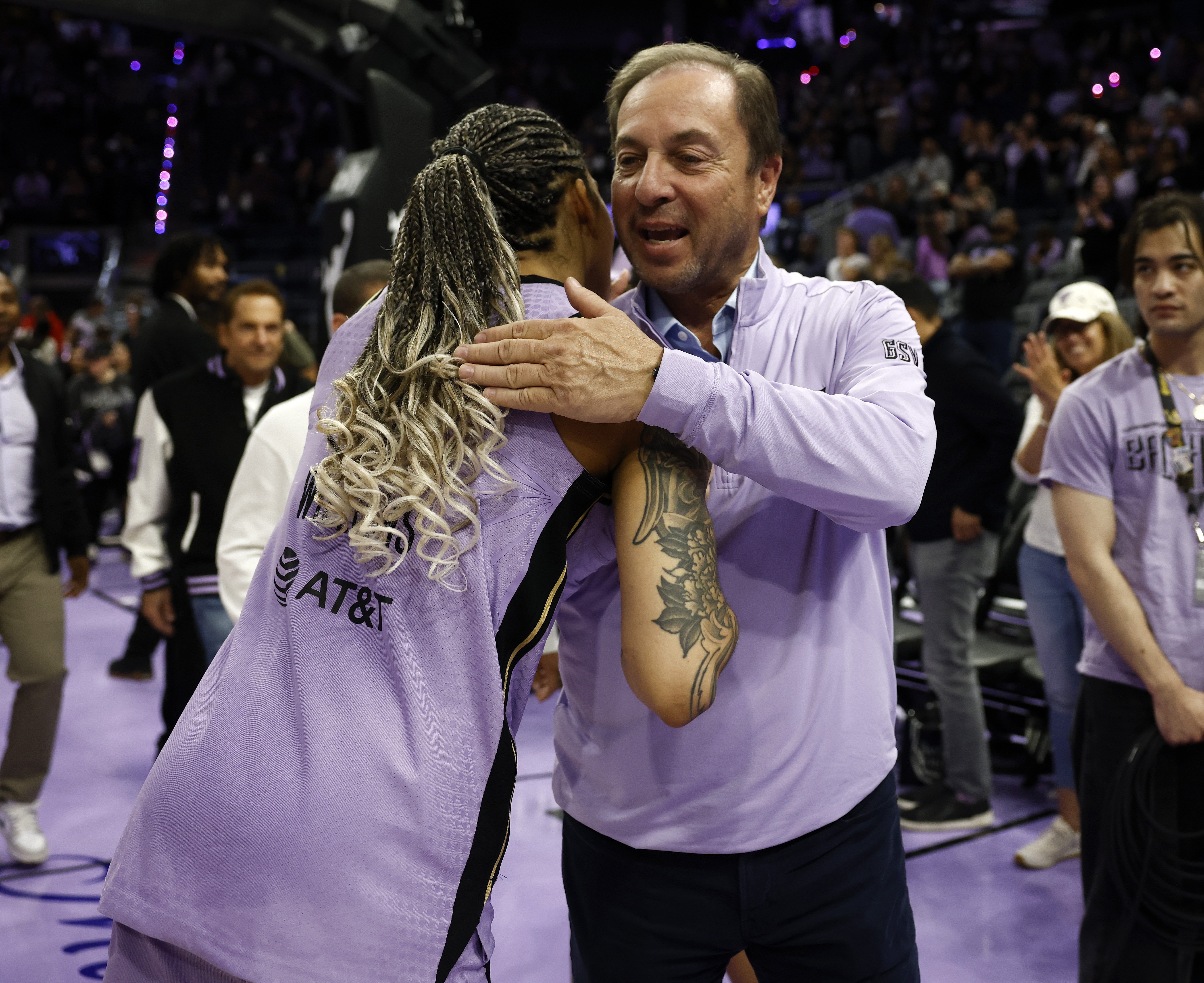 Golden State Valkyries' Gabby Williams (1) hugs Golden State Valkyries...