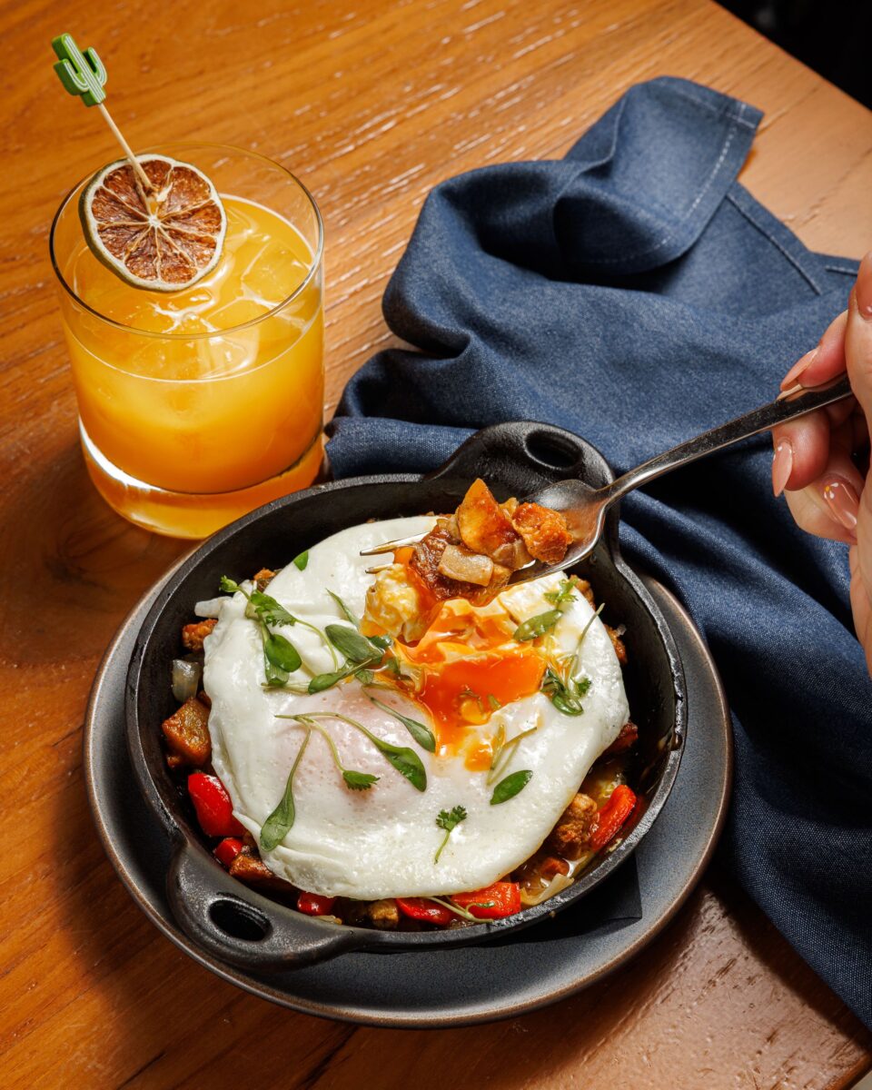Broken Spanish Comedor brunch