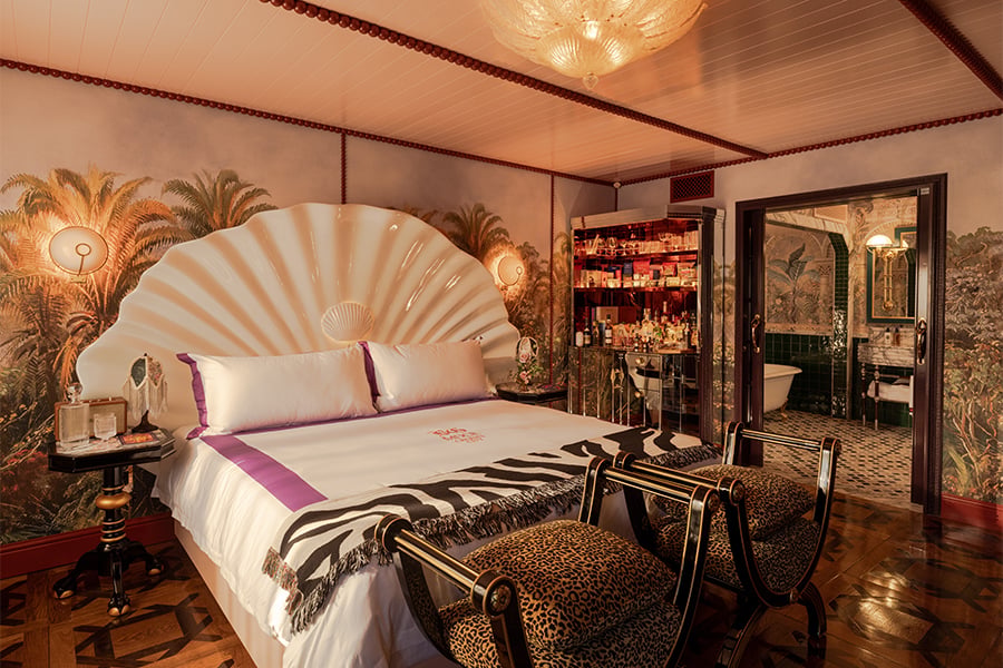 Baby Grand Hotel Room