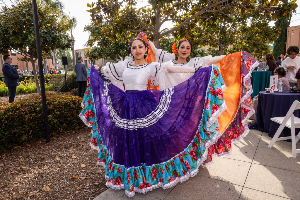 Arts District Liberty Station marks 25 years of arts and culture – San Diego Union-Tribune