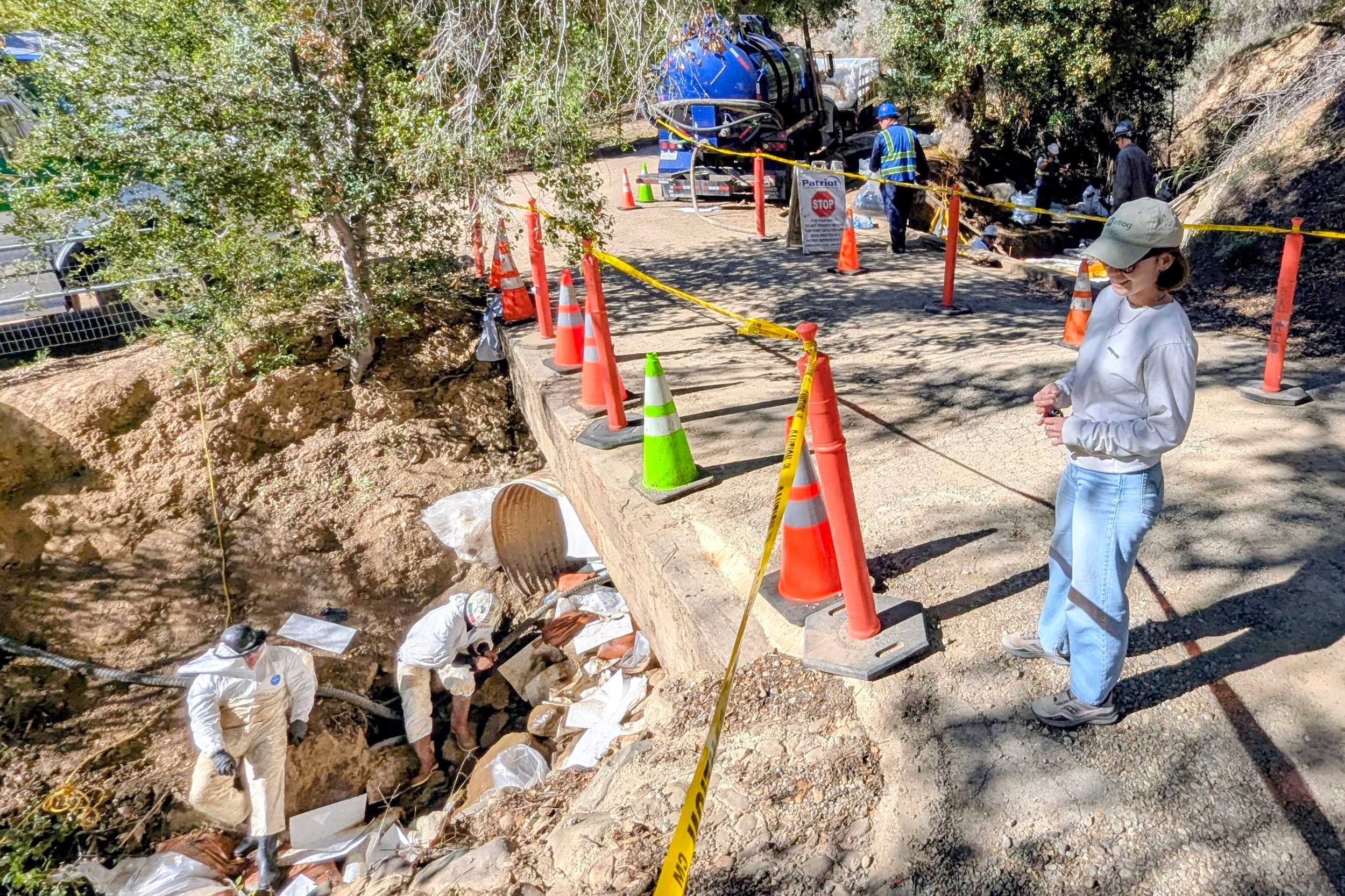 Crews work at the site of the Carbon California oil spill. Credit: CFROG