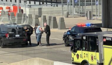 Vehicle crashes into Metro Airport terminal; man in custody – The Oakland Press