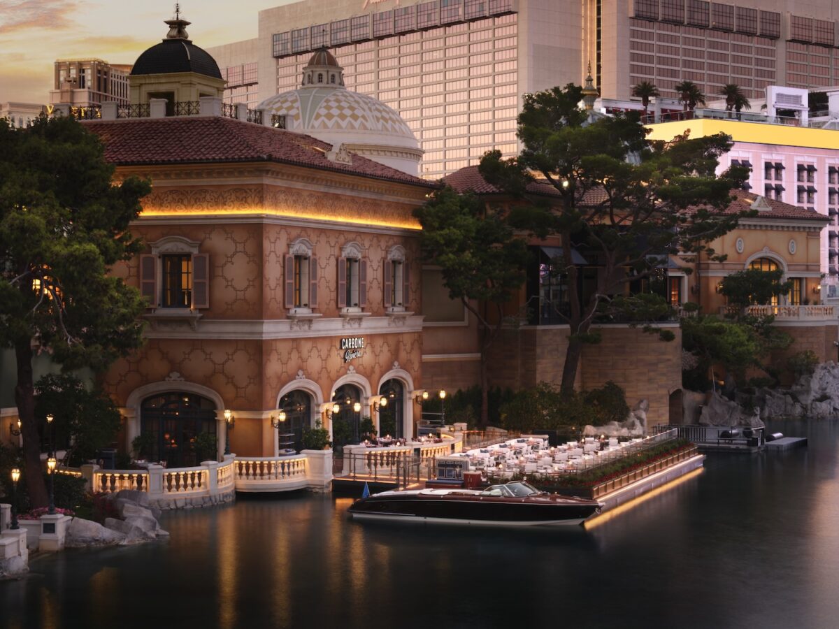 Carbone Riviera at Bellagio - Patio Yacht