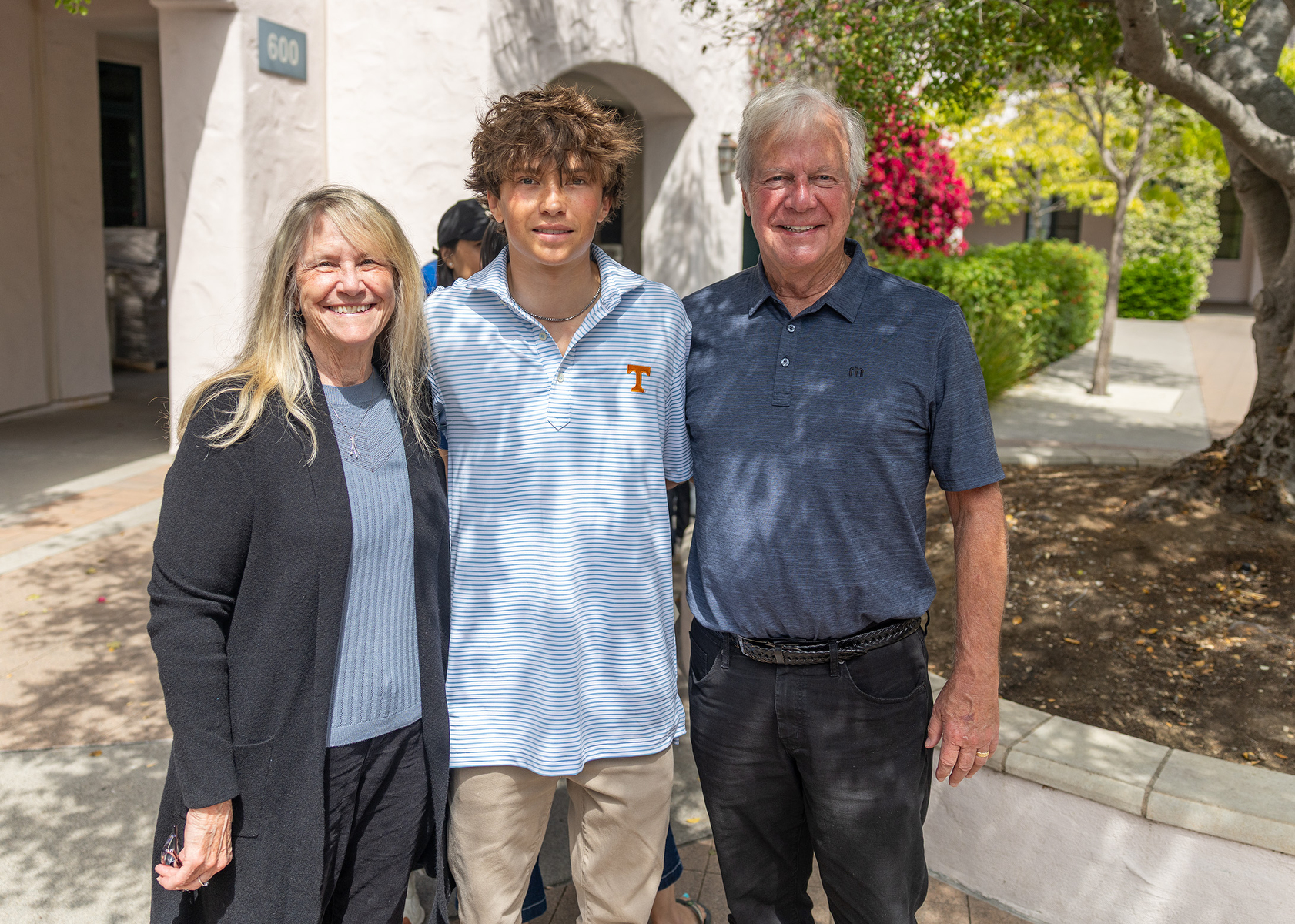 Linda Peelle, William Peelle, Randy Peelle (Jon Clark)