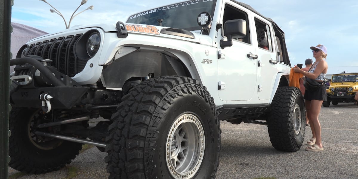 Thousands gather in Long Beach for Jeepin the Coast 2026