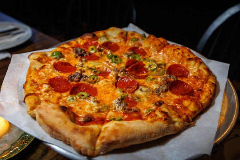 Fawn Pizza Vinyl Bar Aptos