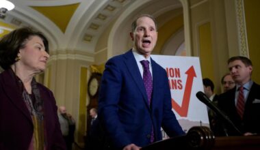 Lawmakers warn data protection rules don't protect key sites