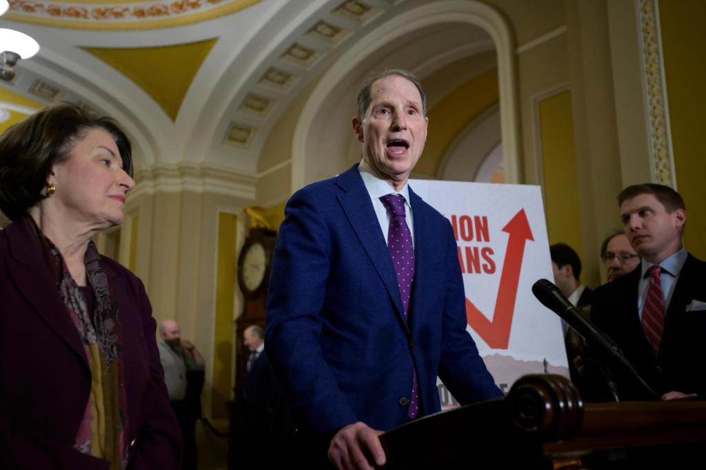 Lawmakers warn data protection rules don't protect key sites