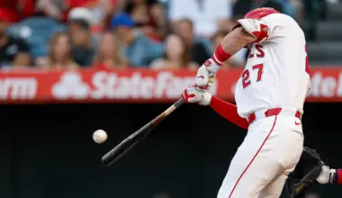 Mike Trout hits 2-run homer and Angels clinch series over Rangers with 5-2 win