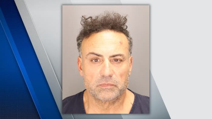 Man accused of threatening, making vulgar remarks at men in Oakland County mall