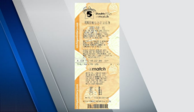 Oakland County student cashes $110,000 lottery ticket on same day as graduation