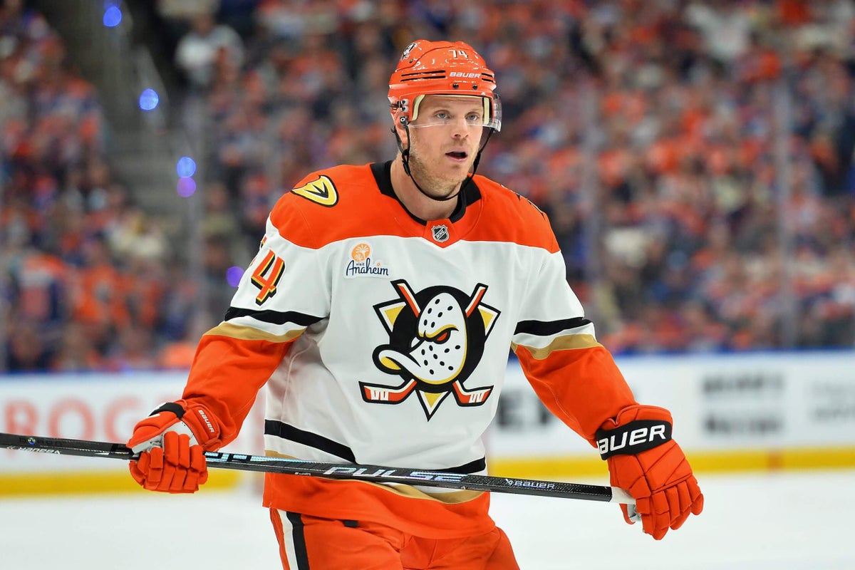 John Carlson finds new purpose — and promise — with Ducks after deadline shock