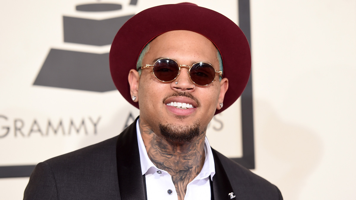 Man arrested at Chris Brown’s Tarzana home for trespassing  – NBC Los Angeles