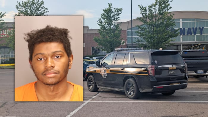 Man facing multiple charges in carjacking, shooting at Oakland County shopping plaza