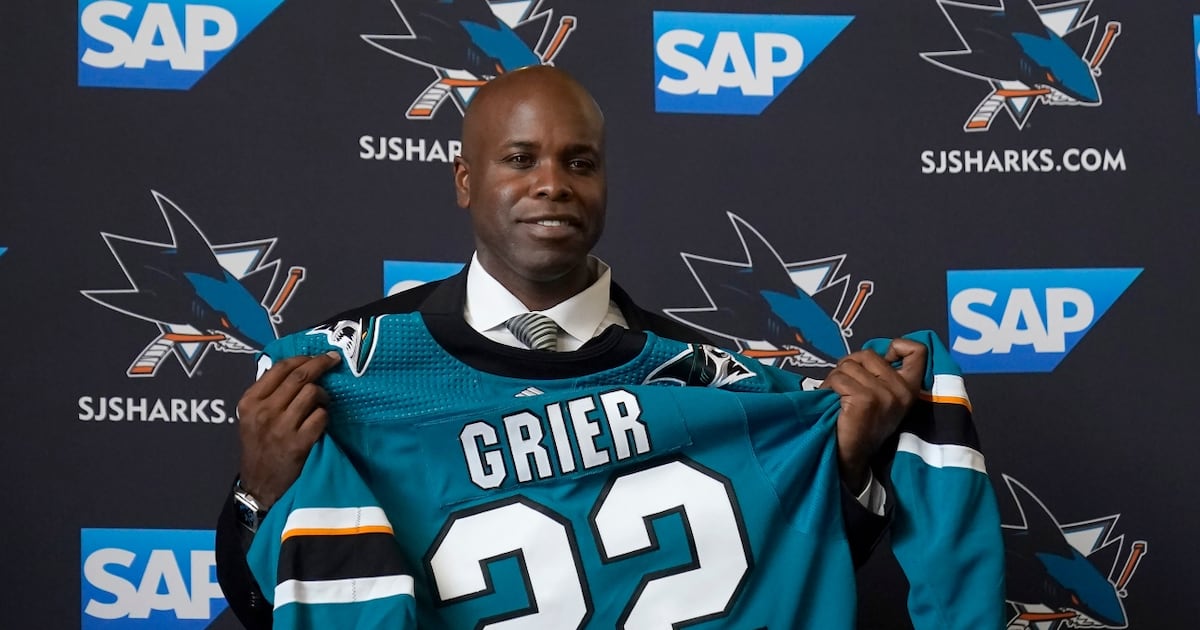 San Jose Sharks open to moving No. 2 pick, Chicago Blackhawks listening on No. 4
