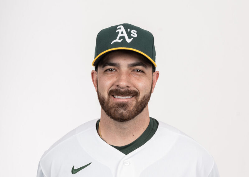 Athletics drop their rivalry series before taking 3/4 in Anaheim