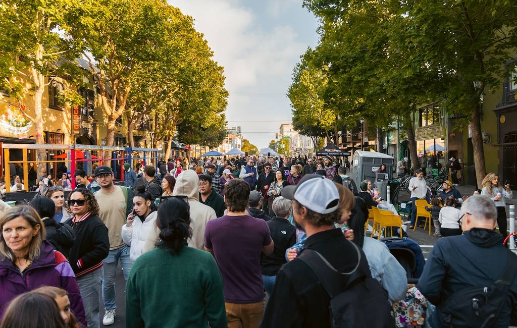 Valencia LIVE! block party in SF