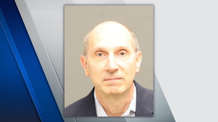 Oakland County man accused of sending sexual messages to detective posing as 14-year-old girl