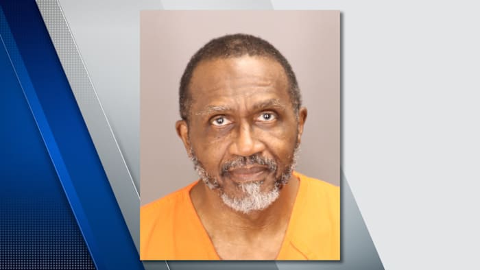 Oakland County man accused of shooting wife in the face during argument