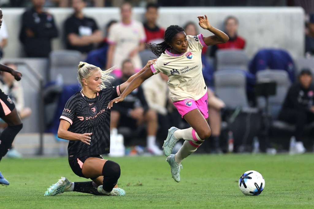 Wave return home to take on Spirit and their star, Trinity Rodman
