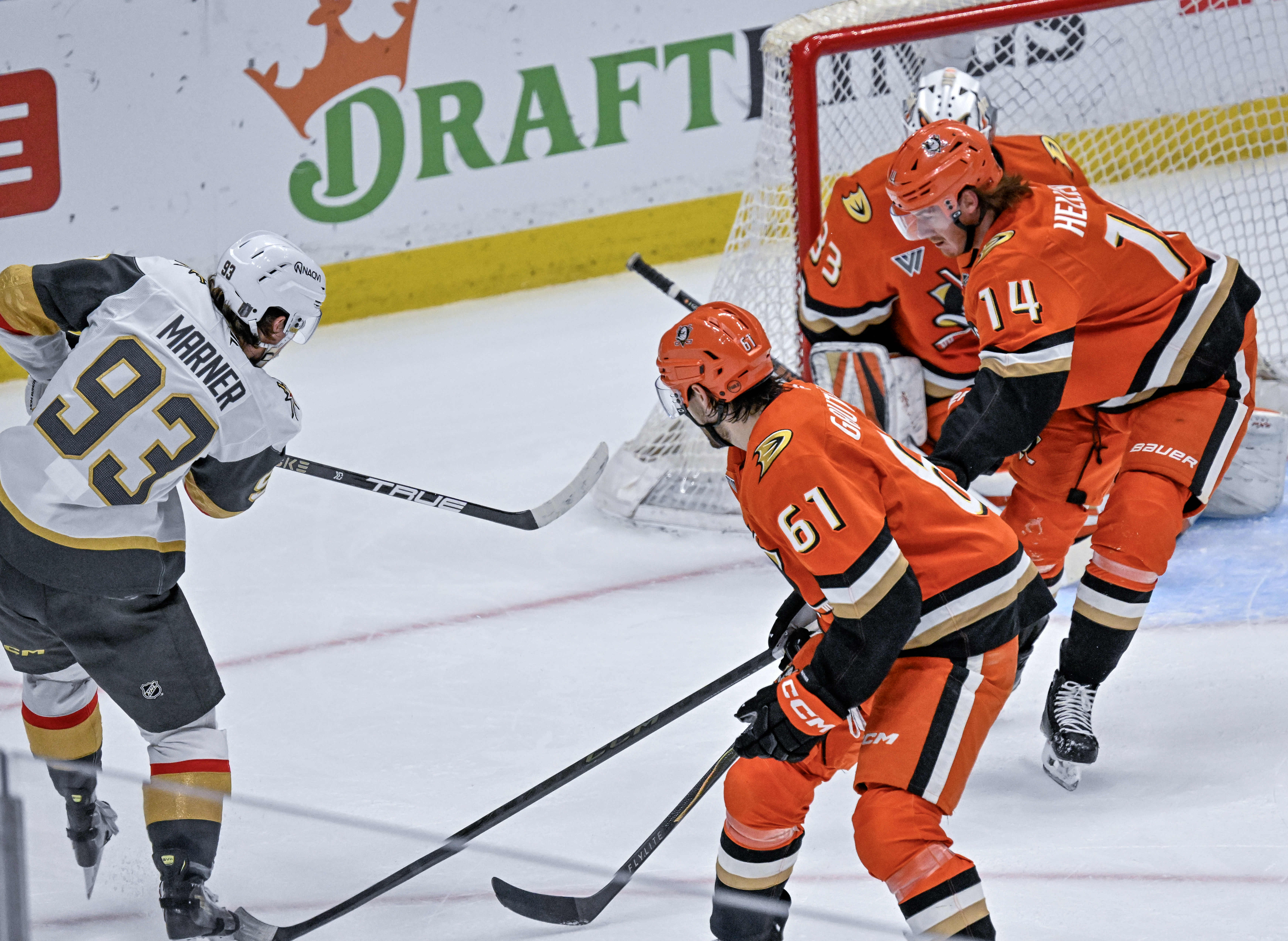 The Vegas Golden Knightsâ Mitch Marner (93) shoots and scores...