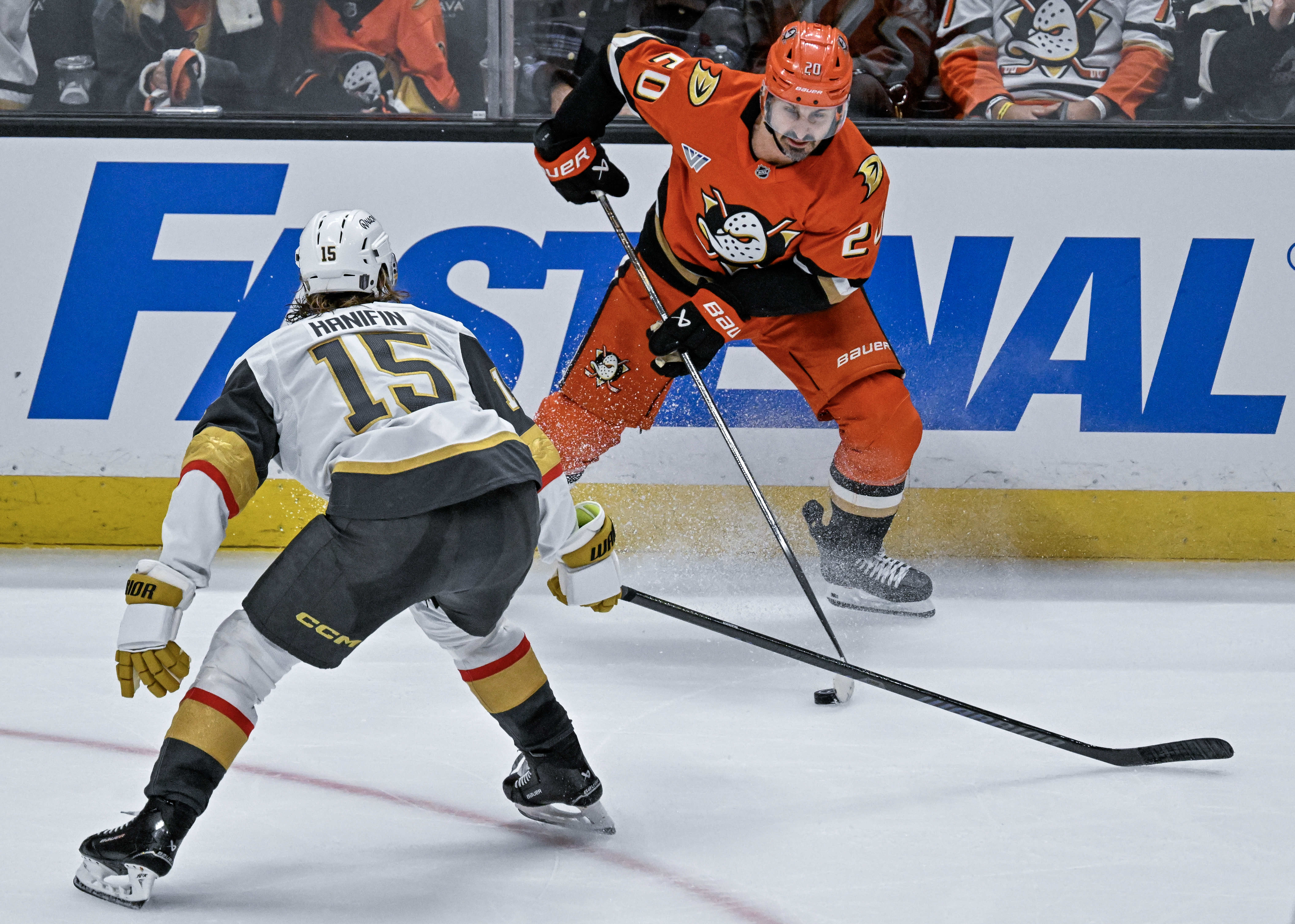 The Ducksâ Chris Kreider (20) controls the puck during the...