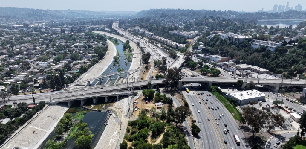 Long-awaited upgrades move ahead for the Glendale-Hyperion Bridge – Daily News