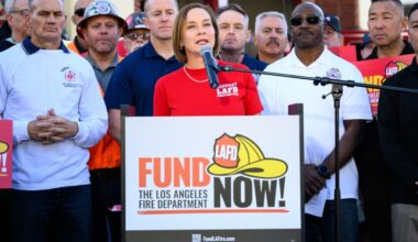Los Angeles firefighters deliver signatures for an LAFD tax measure on the November ballot – Daily News